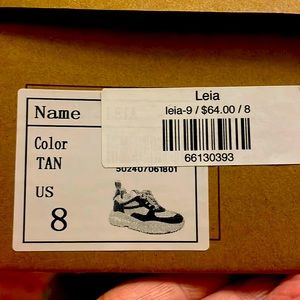 Oasis Society sneakers